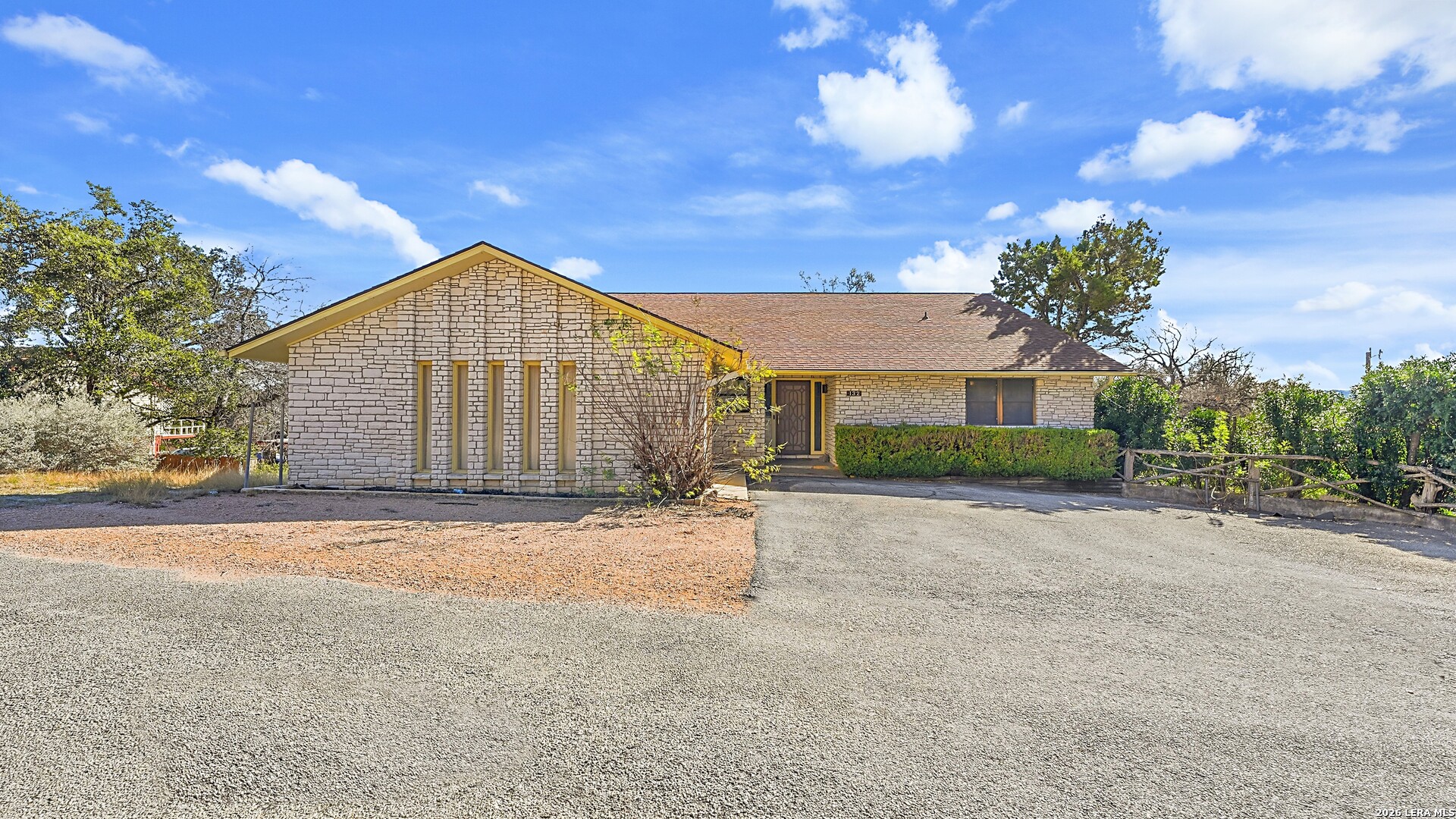 132 W Outer Dr, Canyon Lake, TX 78133 — photo 1