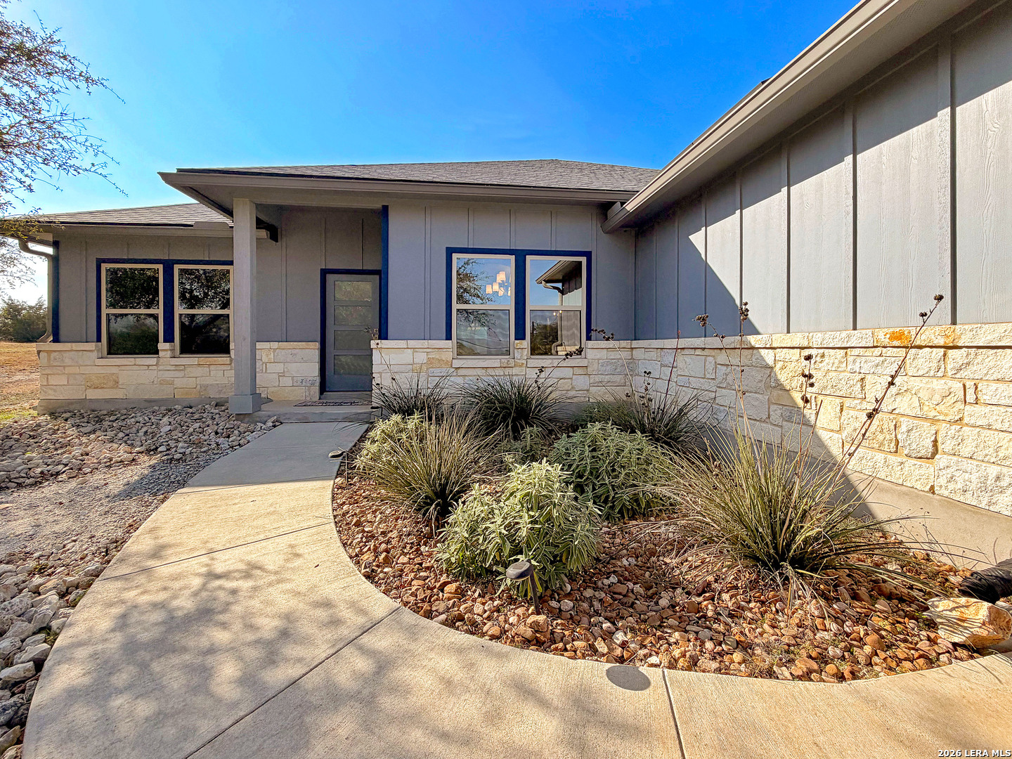 381 Monarch, Canyon Lake, TX 78133 — photo 1