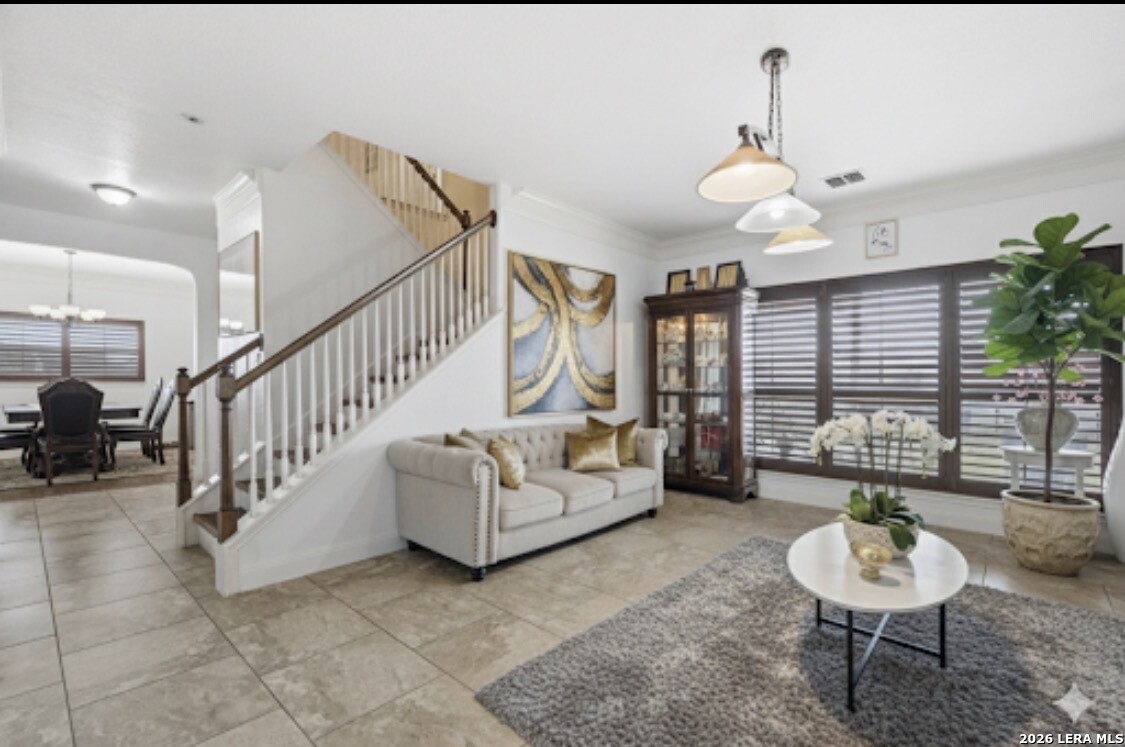 184 Fairway, Floresville, TX 78114 — photo 1