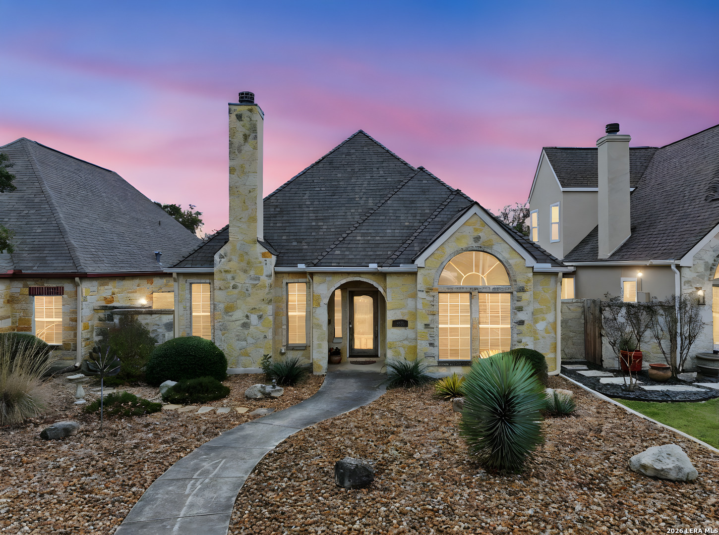 329 E Bandera, Boerne, TX 78006 — photo 1