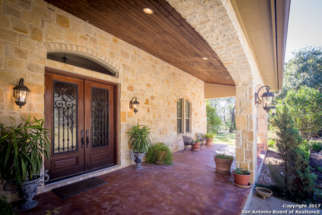 133 MARIPOSA LOOP, New Braunfels, TX 78132 — photo 1