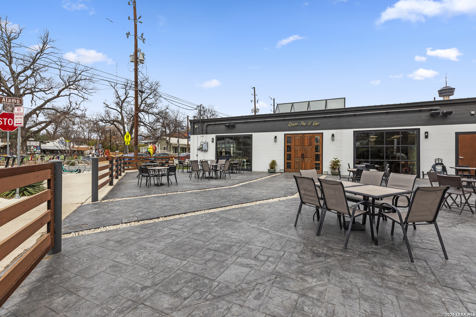 940 alamo, San Antonio, TX 78205 — photo 1