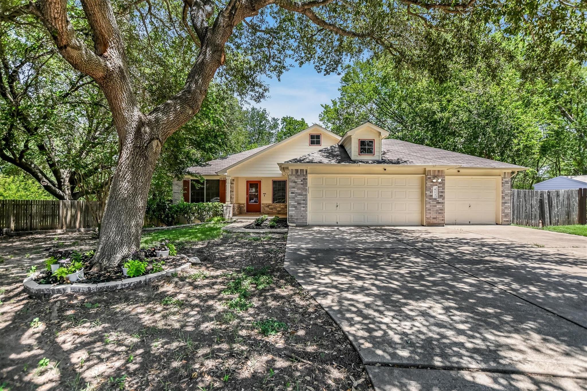 413  Patton Cv, Bastrop, TX 78602 — photo 1