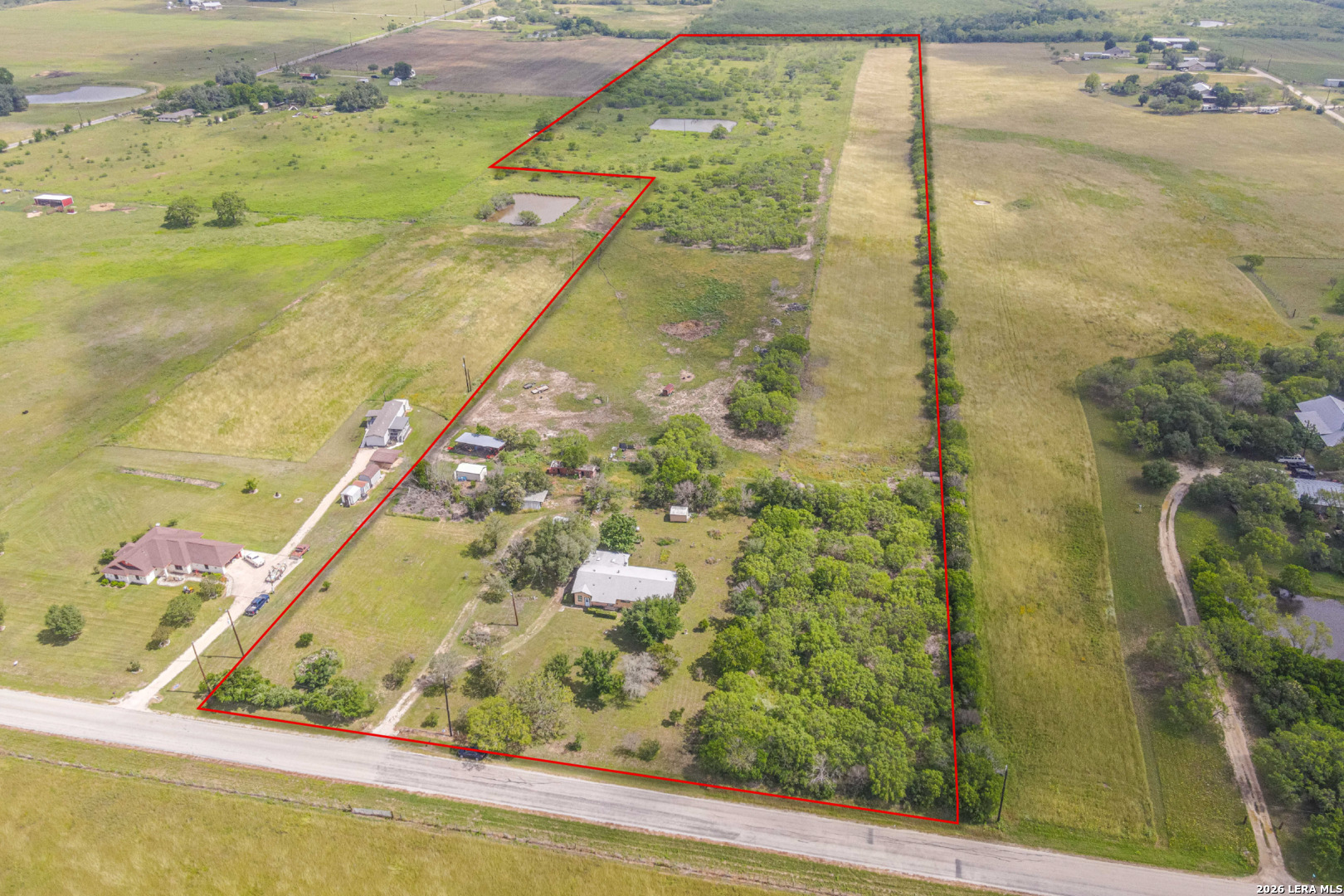 320 Graytown, St Hedwig, TX 78152 — photo 1