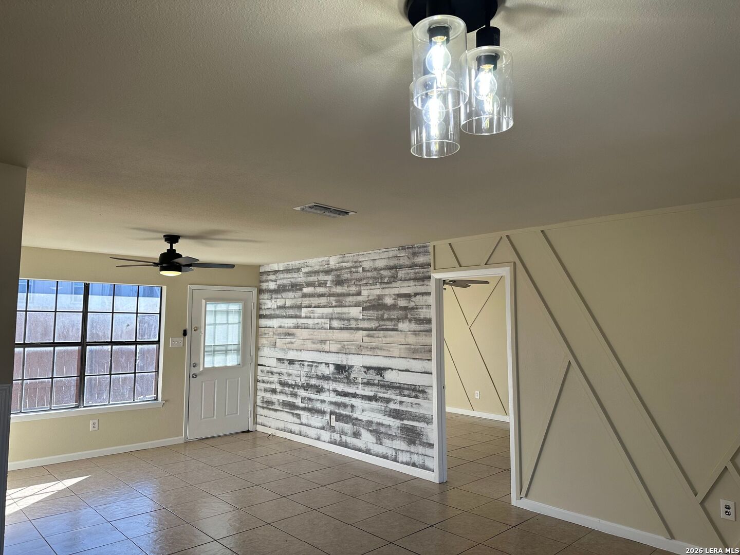 605 Oak Park, Boerne, TX 78006 — photo 1