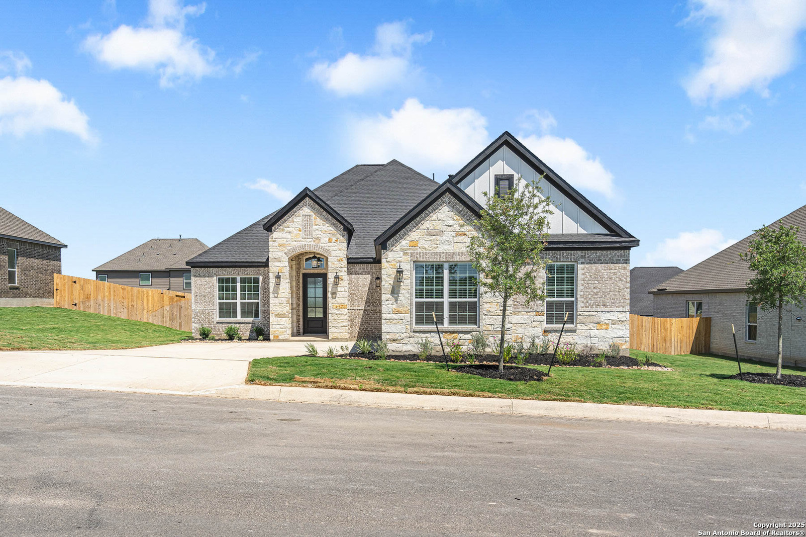 290 Lawrence Drive, Castroville, TX 78009 — photo 1