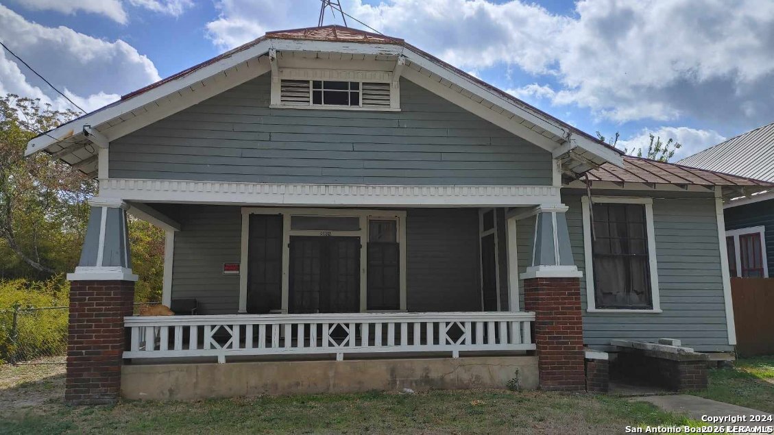 1122 Burnet, San Antonio, TX 78202 — photo 1