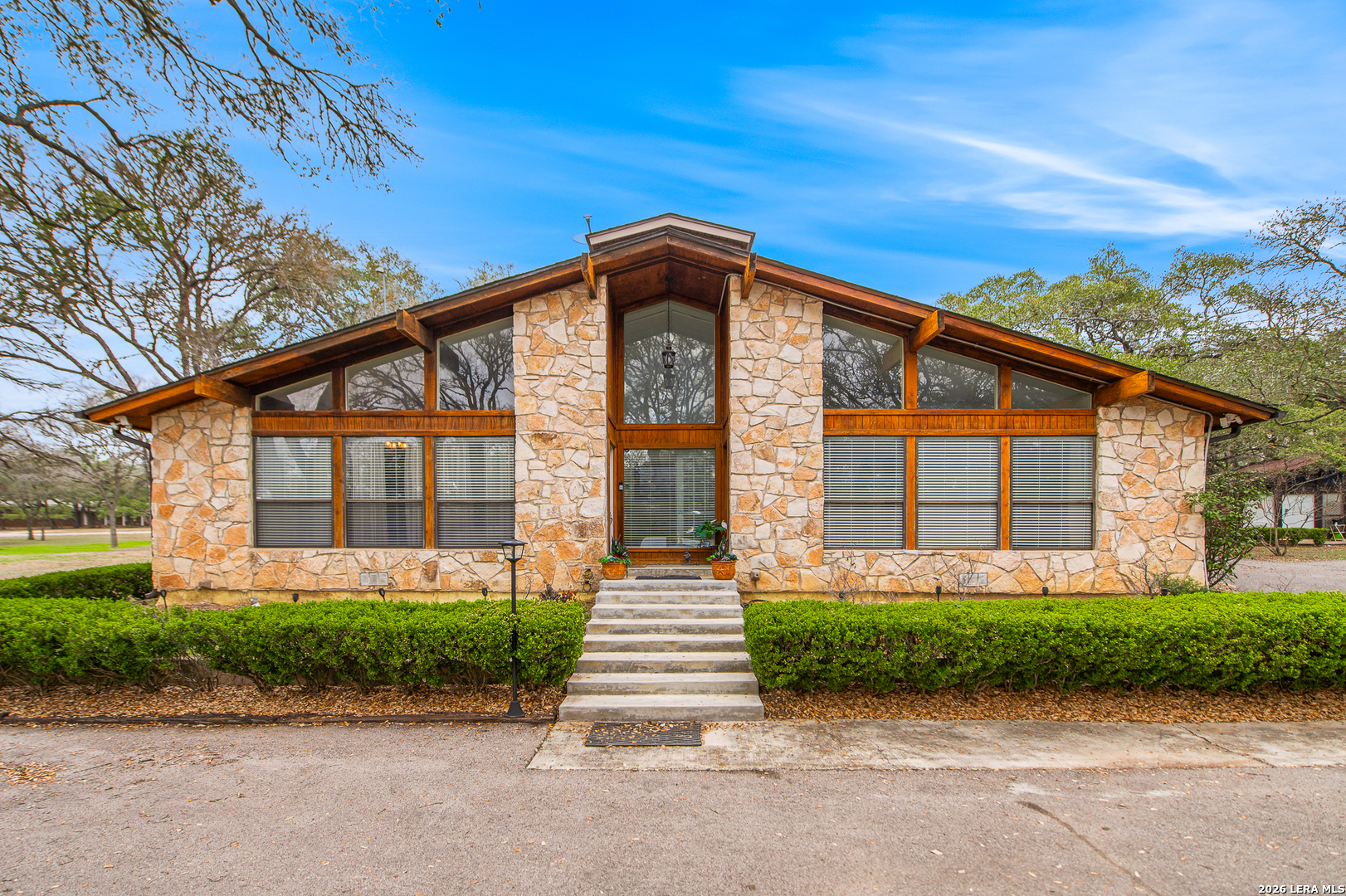 101 Hunters Glen, San Marcos, TX 78666 — photo 1