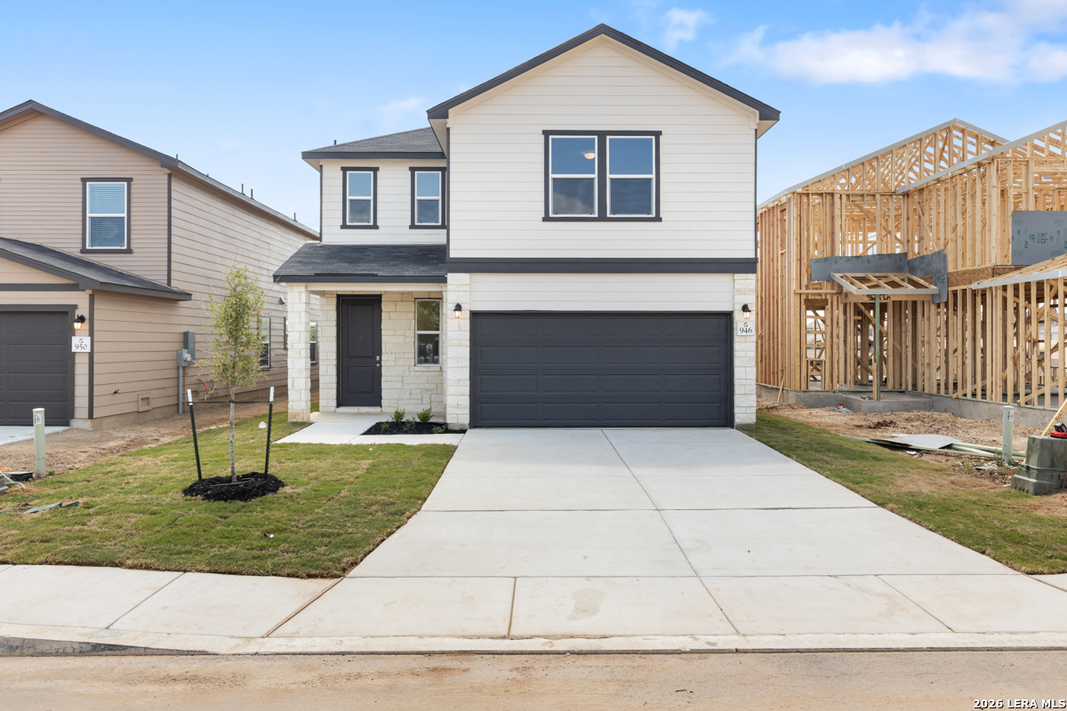 946 BULL BOAT LN, San Antonio, TX 78221 — photo 1