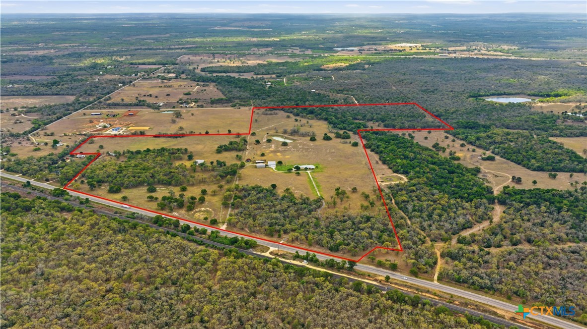 13661 E Highway 90, Kingsbury, TX 78638 — photo 1