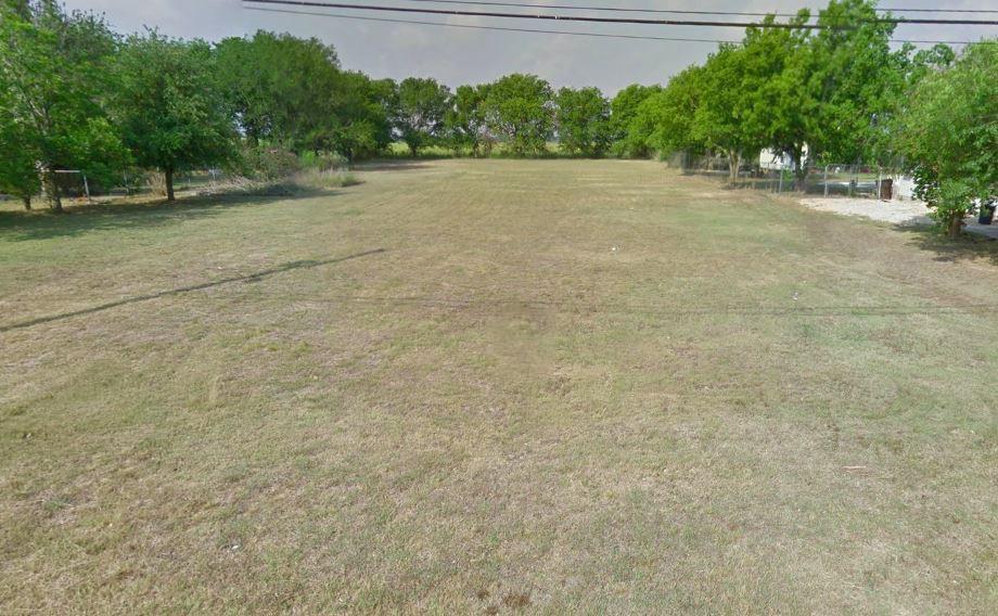 115  Richland Dr, Lockhart, TX 78644 — photo 1