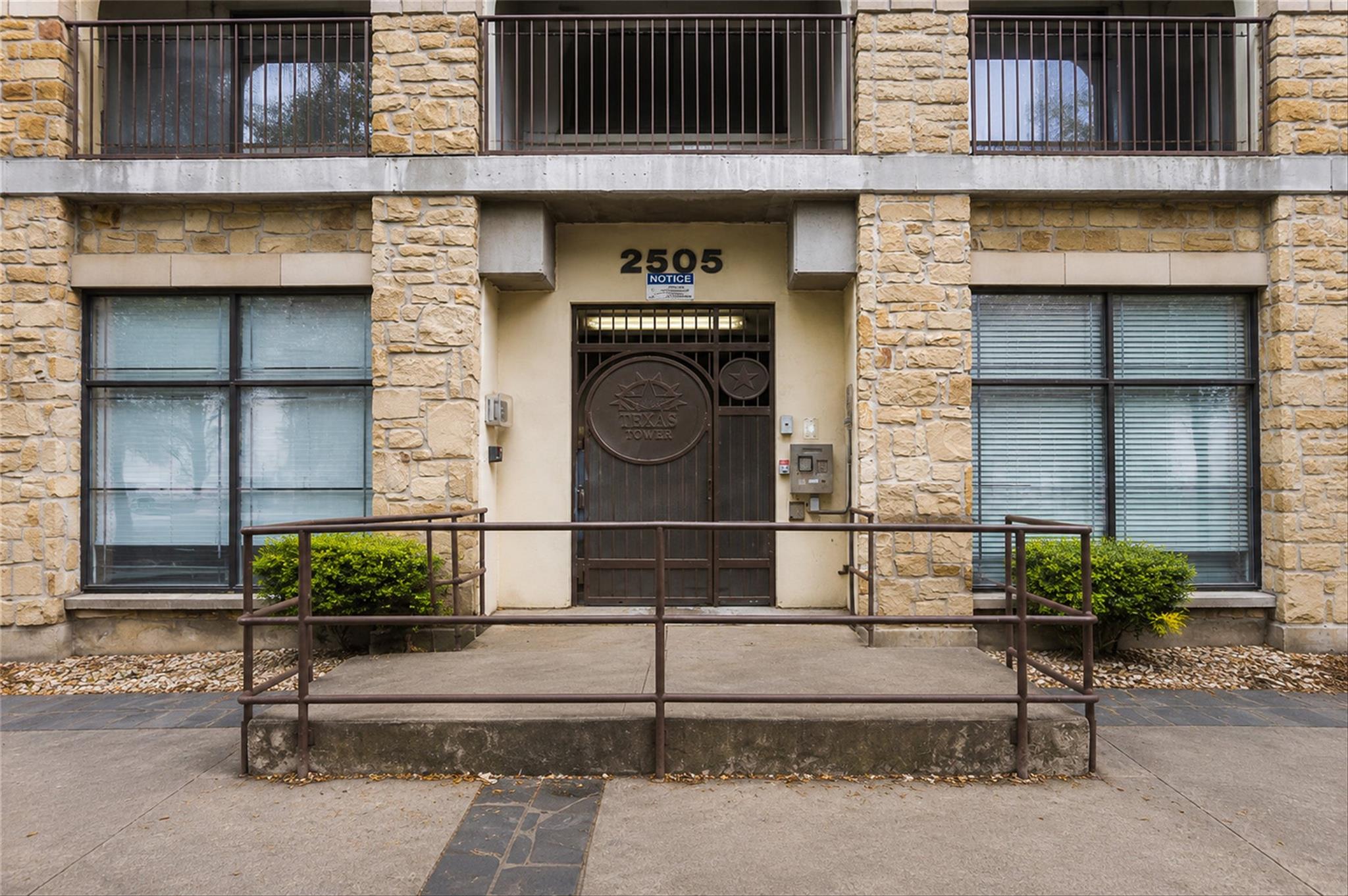 2505 San Gabriel St #308, Austin, TX 78705 — photo 1