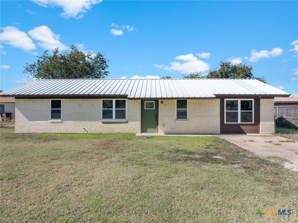 575 Farm Road 1602, Jonesboro, TX 76538 — photo 1