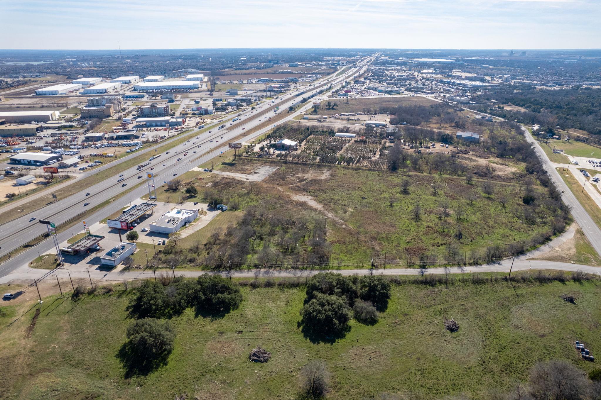 1701  Manchaca Springs Rd, Buda, TX 78610 — photo 1