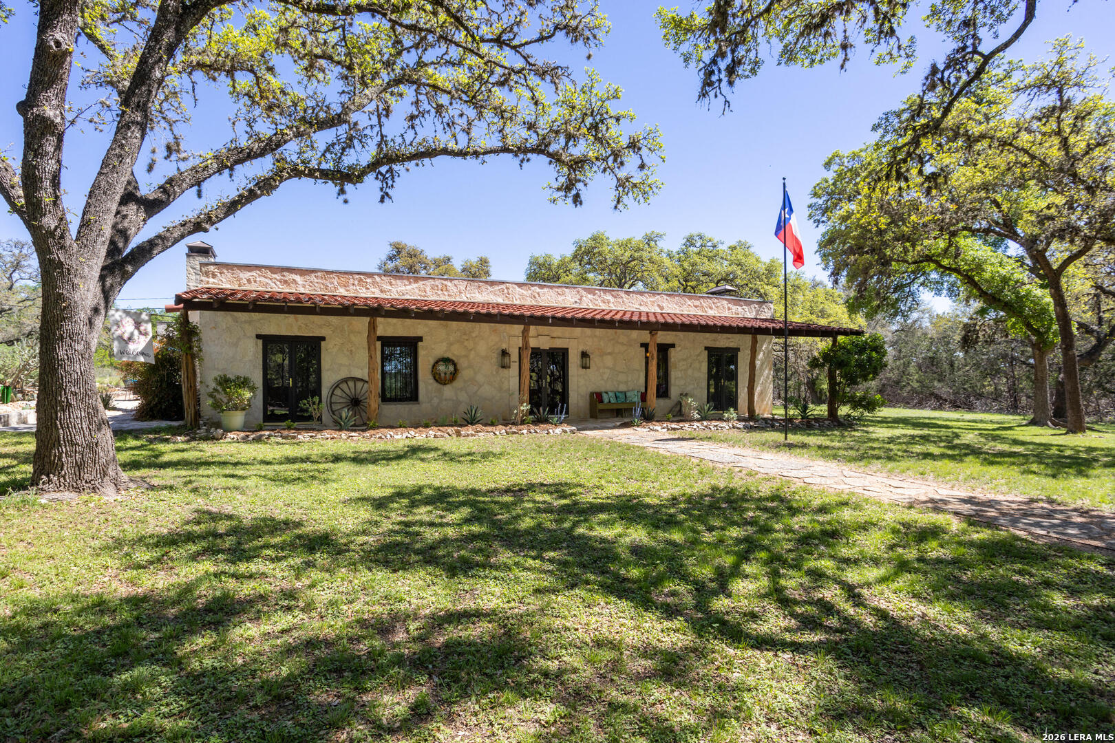 132 Ridge, Boerne, TX 78006 — photo 1