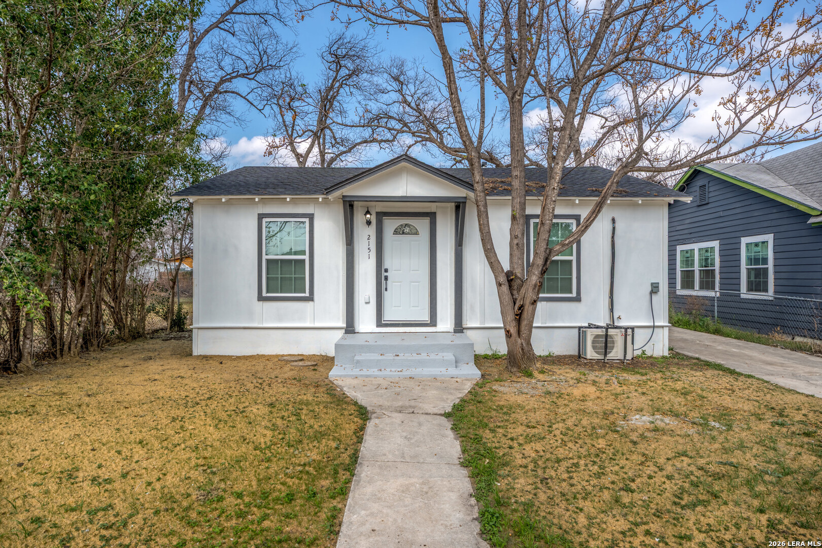 2151 E Crockett, San Antonio, TX 78202 — photo 1