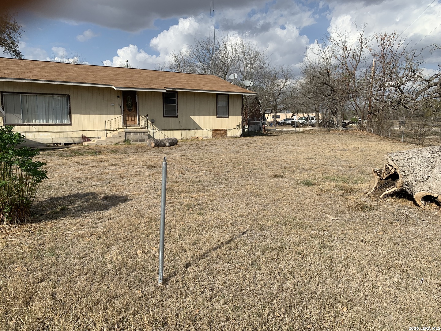 114 6th, Natalia, TX 78059 — photo 1