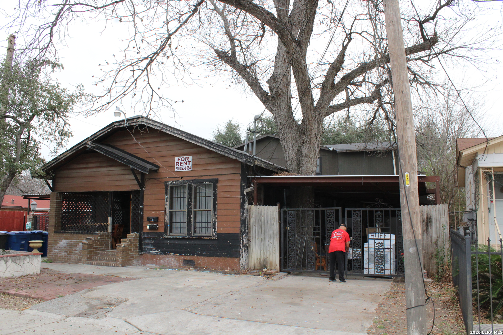 306 E Huff, San Antonio, TX 78214 — photo 1