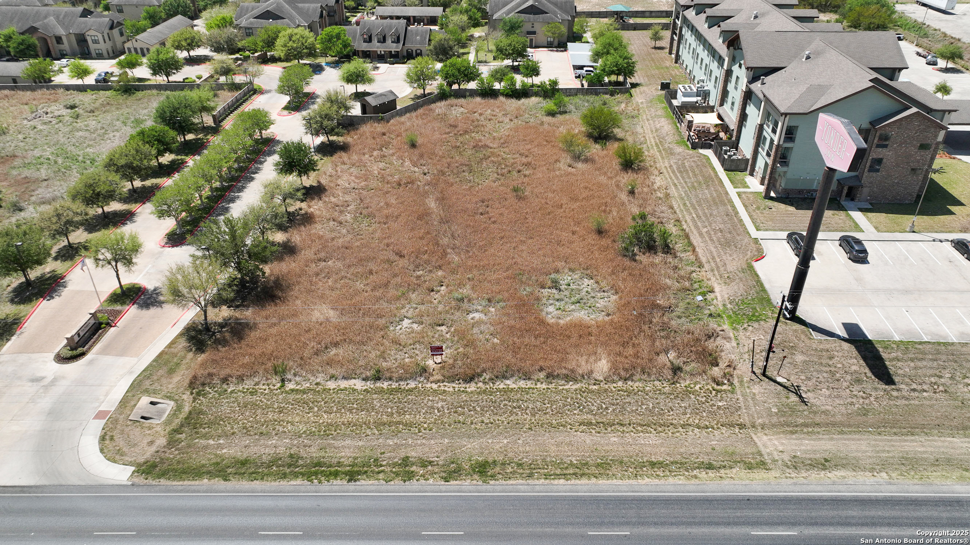 NW Bypass 181, Beeville, TX 78102 — photo 1