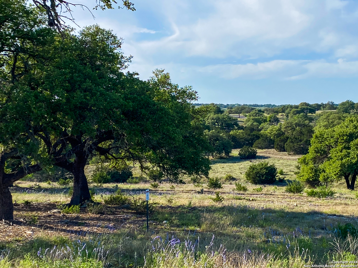 153 Galvin Woods Rd, Kerrville, TX 78028 — photo 1