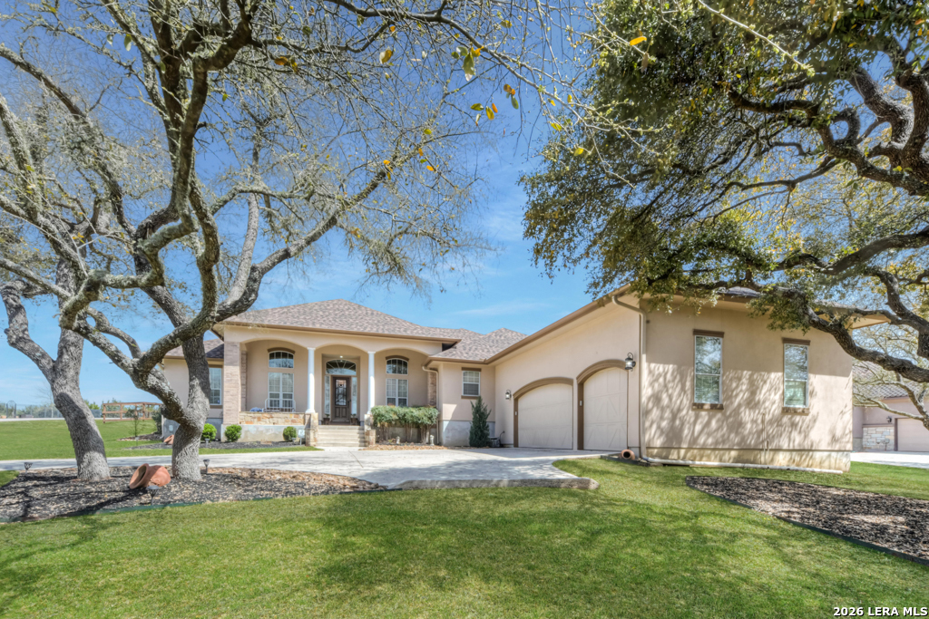 115 Treeline, Spring Branch, TX 78070 — photo 1