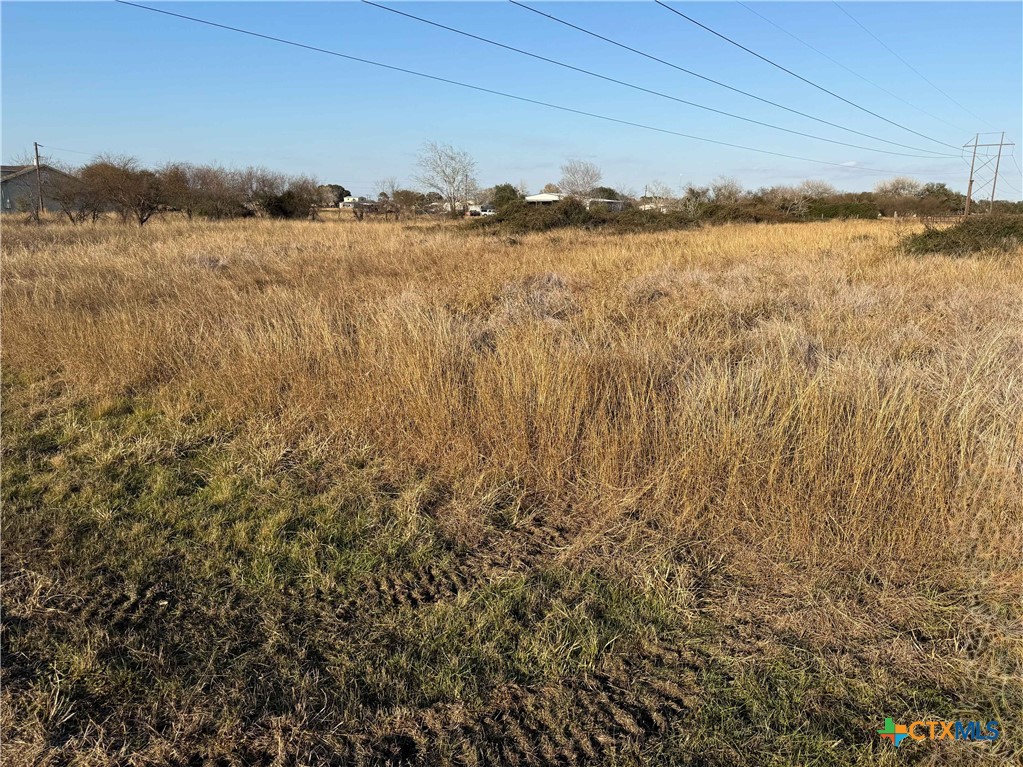 12 W Oaks, Victoria, TX 77905 — photo 1