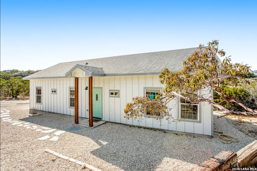 316 Cloud Top, Canyon Lake, TX 78133 — photo 1