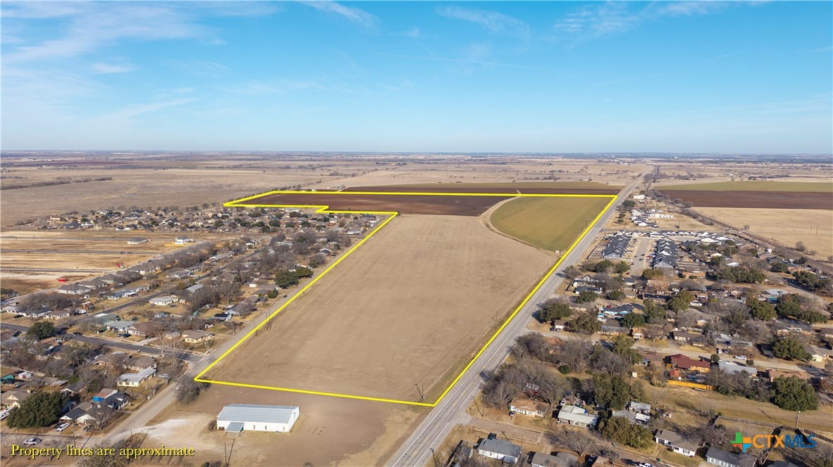 TBD N Lone Star Parkway, McGregor, TX 76657 — photo 1