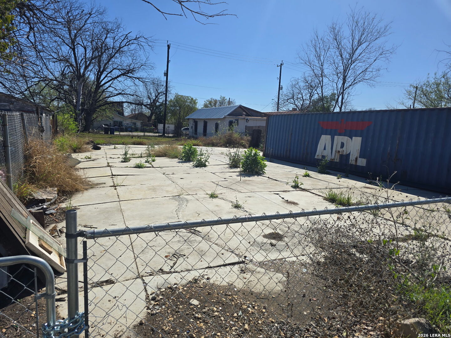 1011 Monterey, San Antonio, TX 78207 — photo 1