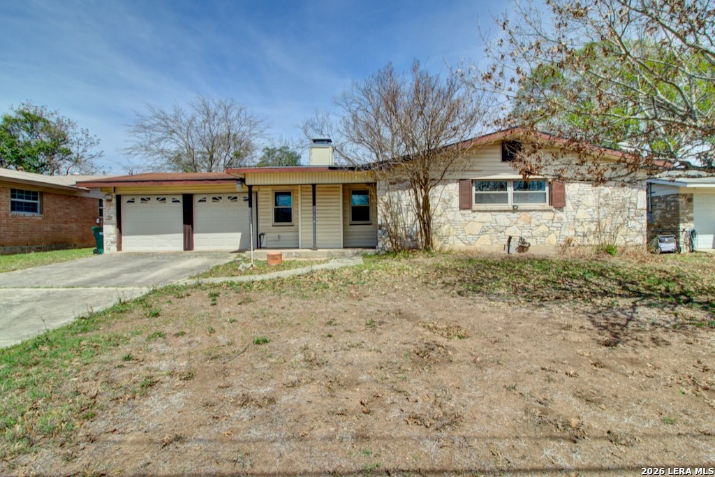 121 Young, Universal City, TX 78148 — photo 1