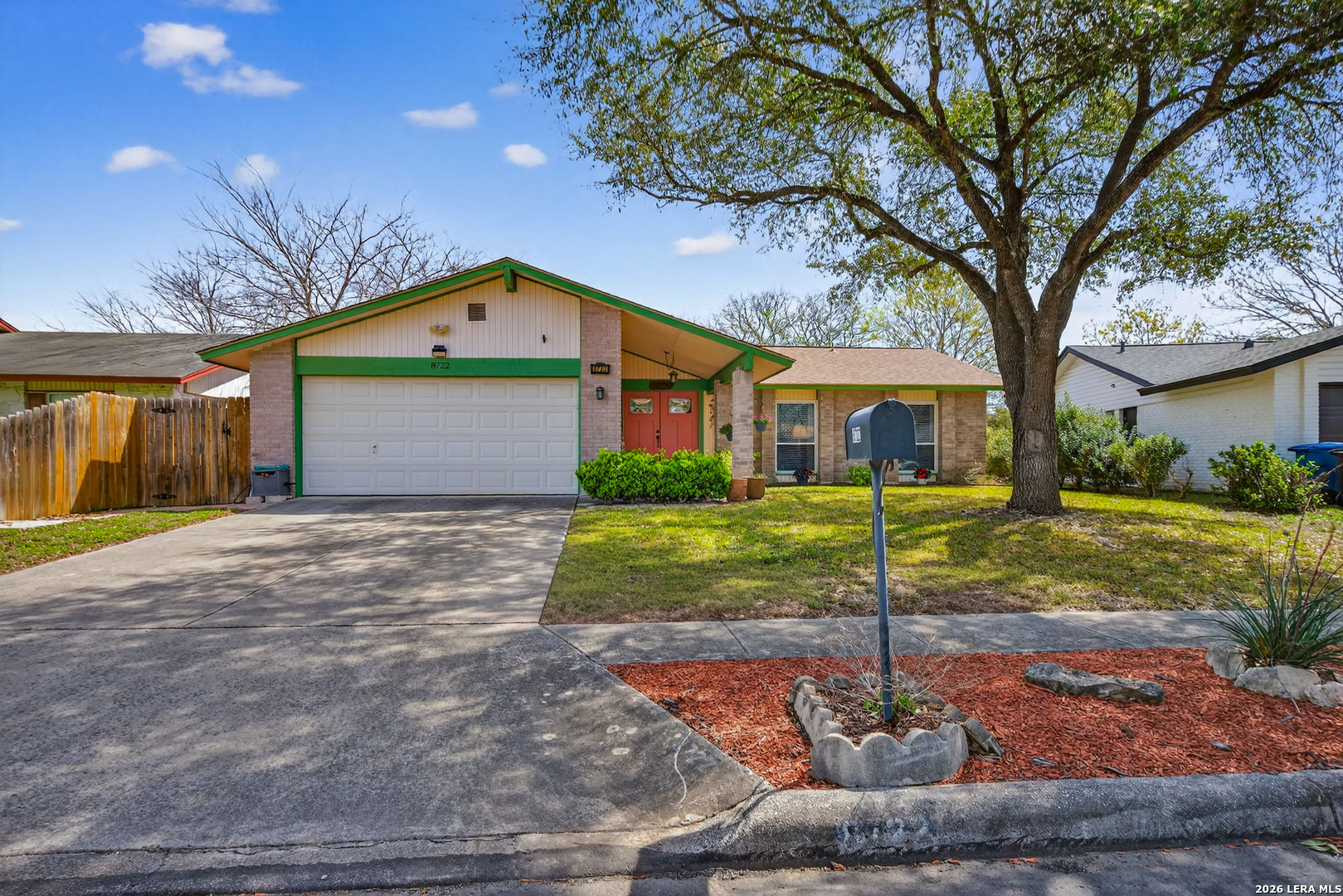8722 Thatch, San Antonio, TX 78240 — photo 1