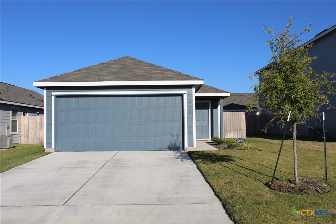 205 Marty Allen Loop, Jarrell, TX 76537 — photo 1