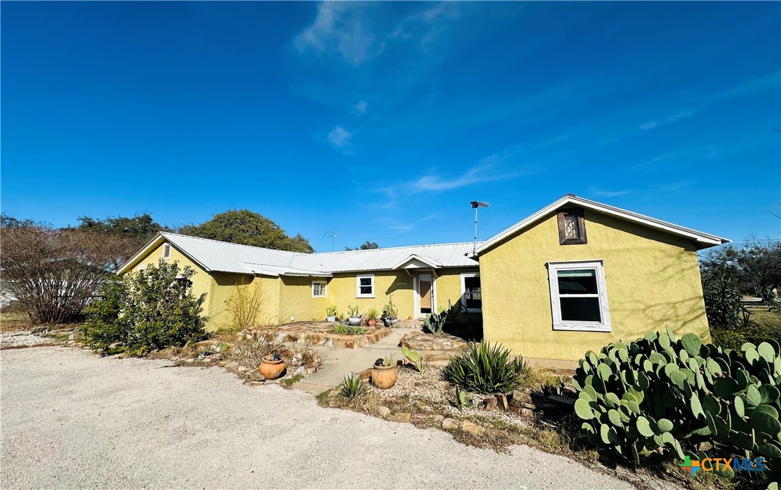 505 S 4th Street, Lometa, TX 76853 — photo 1