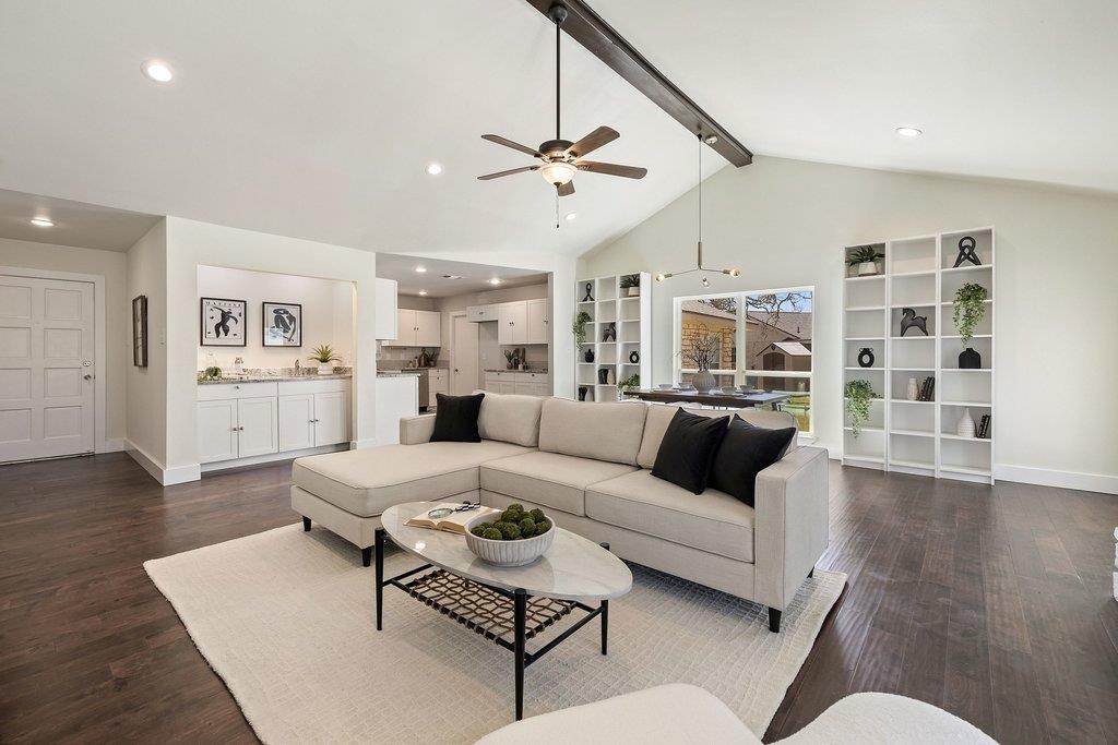 60 Augusta Dr, Wimberley, TX 78676 — photo 1