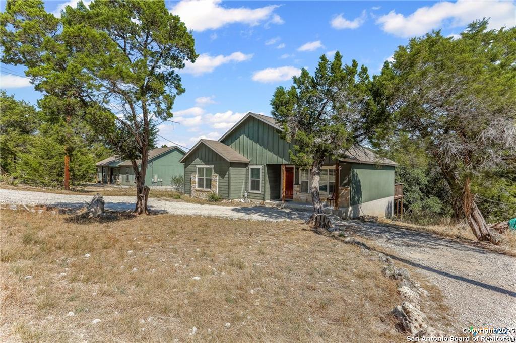 5465 Chimney Rock, Canyon Lake, TX 78133 — photo 1