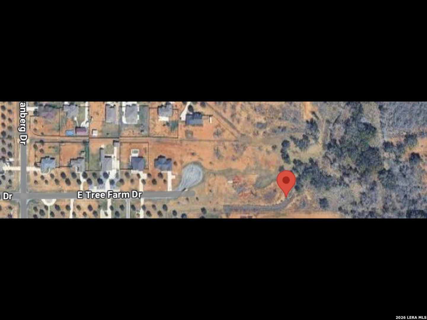 174 E tree far, Lytle, TX 78052 — photo 1