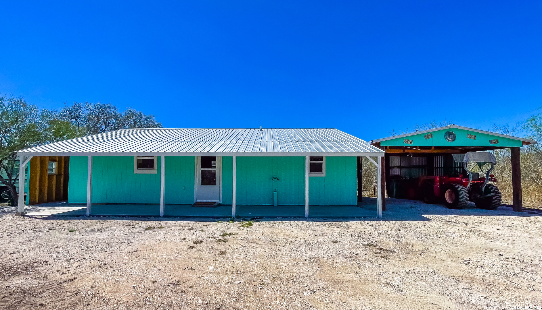 153 PVT 4022, Beeville, TX 78102 — photo 1
