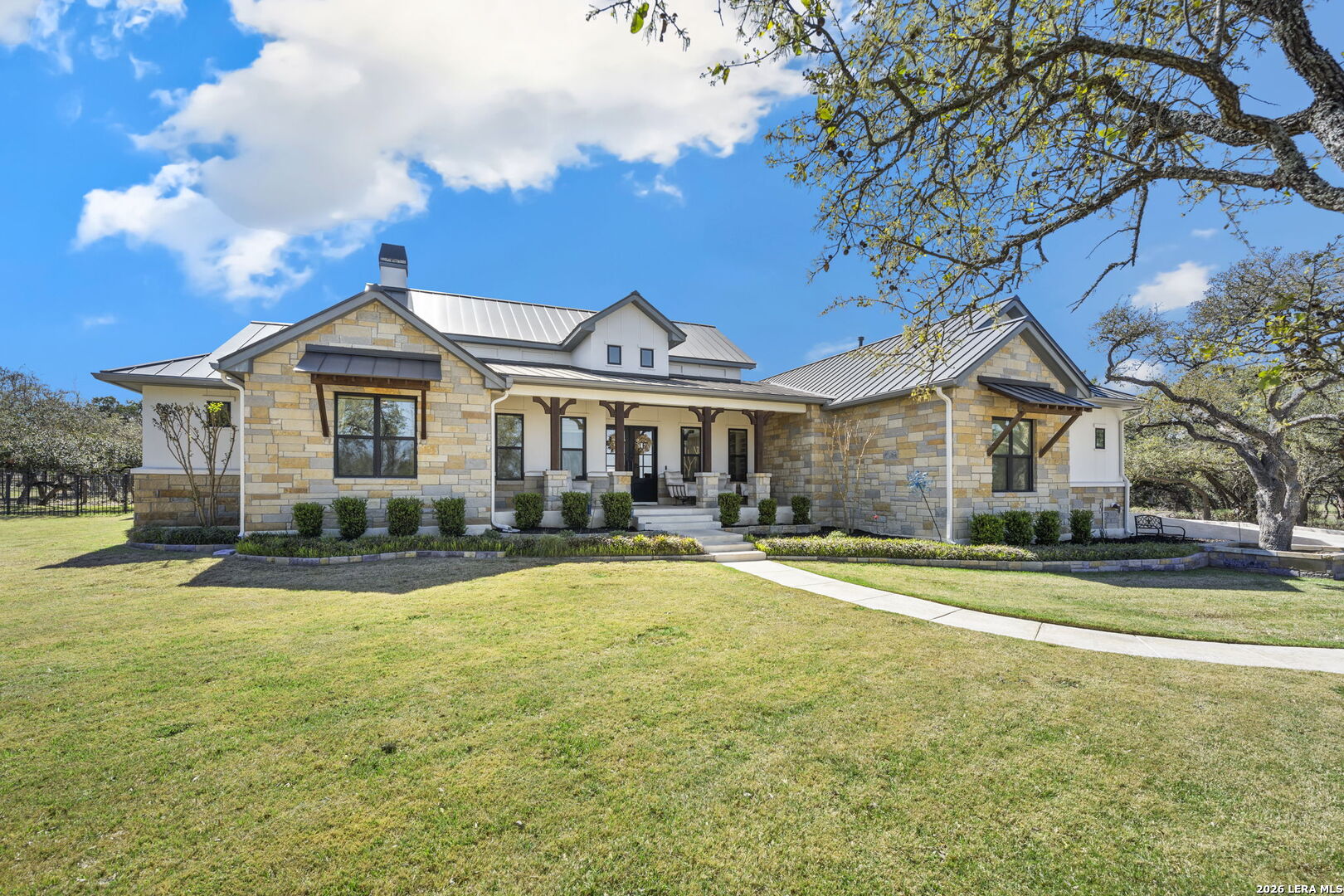 979 Belle Oaks, Bulverde, TX 78163 — photo 1
