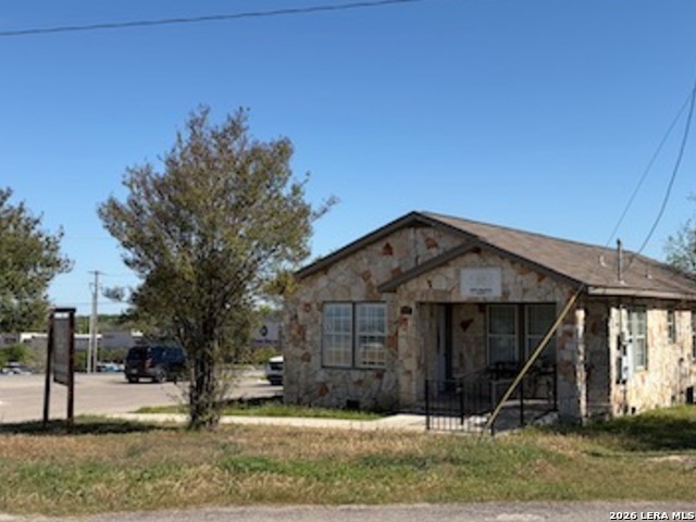 2027 Eastman, New Braunfels, TX 78130 — photo 1