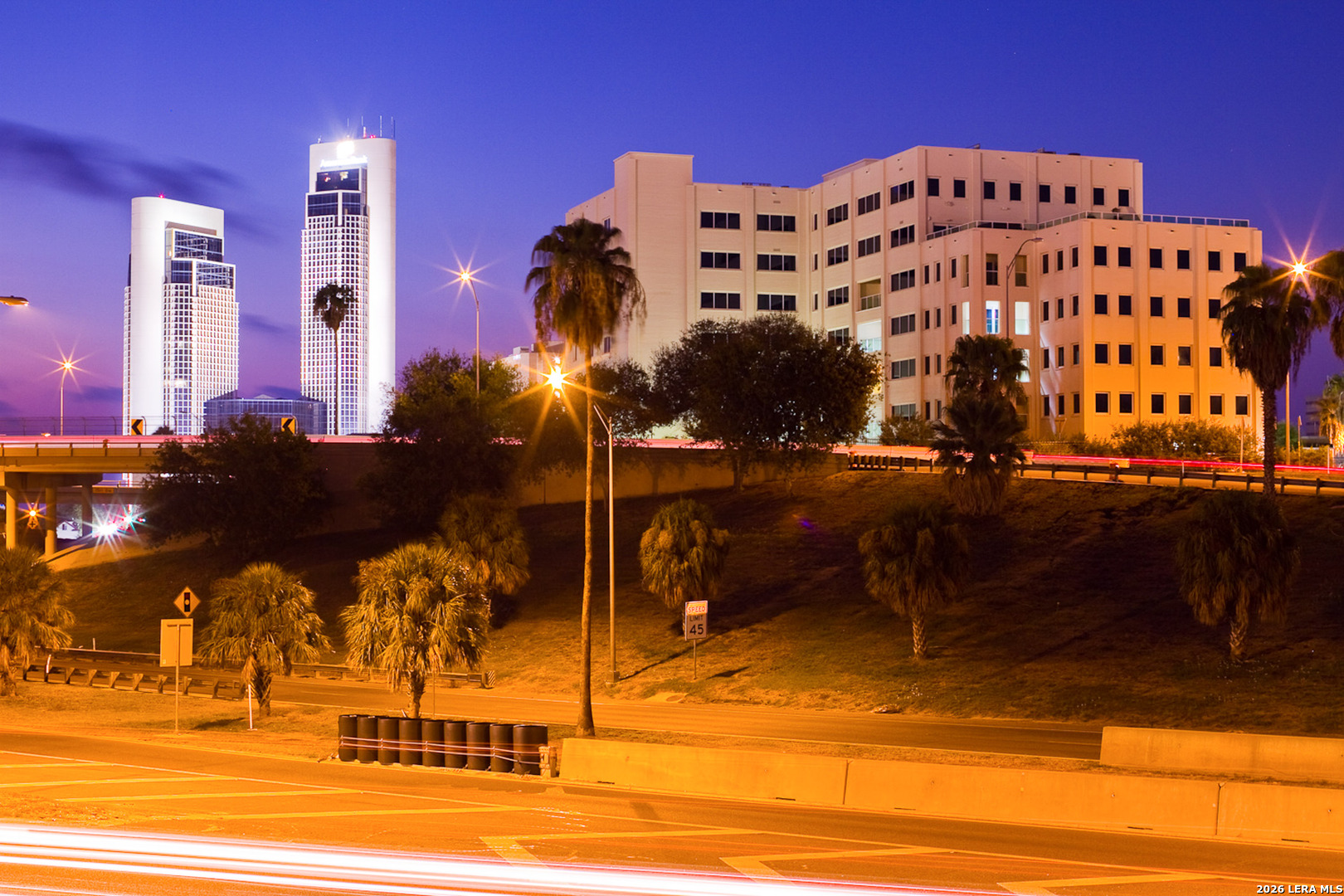 901 N Upper Broadway, Corpus Christi, TX 78401 — photo 1