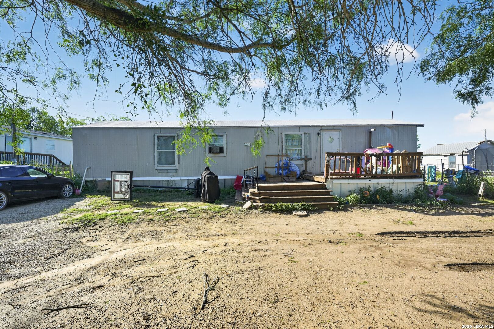 408 HICKORY ST, Jourdanton, TX 78026 — photo 1