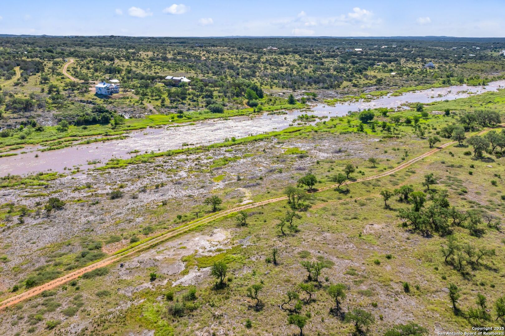 620 Rio Vista Rd, Johnson City, TX 78636 — photo 1