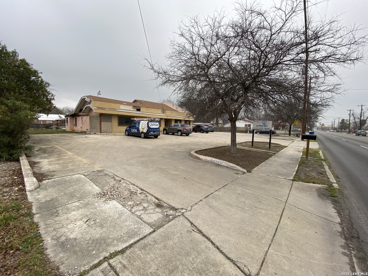 755 Division, San Antonio, TX 78225 — photo 1