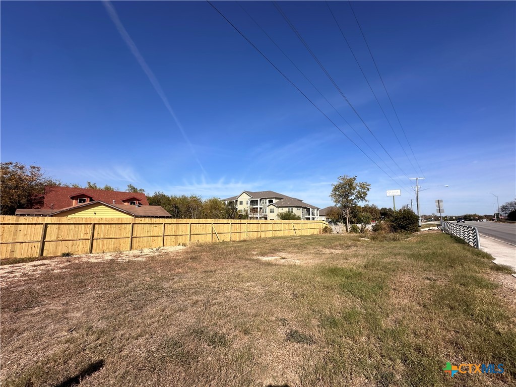 295 S West End Avenue, New Braunfels, TX 78130 — photo 1