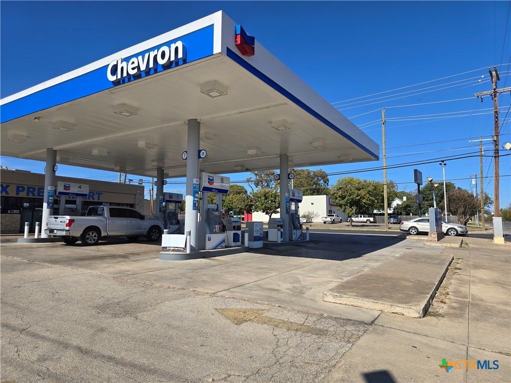 907 N Gray Street, Killeen, TX 76541 — photo 1