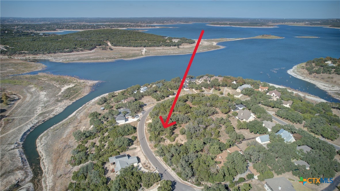 915/935 Five Oaks Circle, Canyon Lake, TX 78133 — photo 1