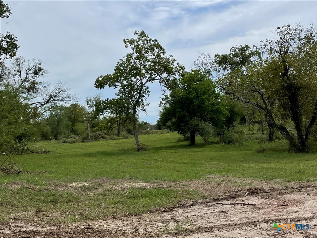 573 Robinhood Rd., Victoria, TX 77905 — photo 1