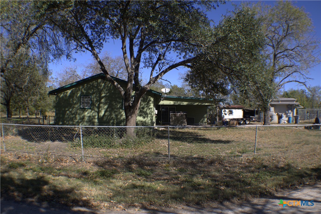 206 Meadow Brook, Dale, TX 78616 — photo 1