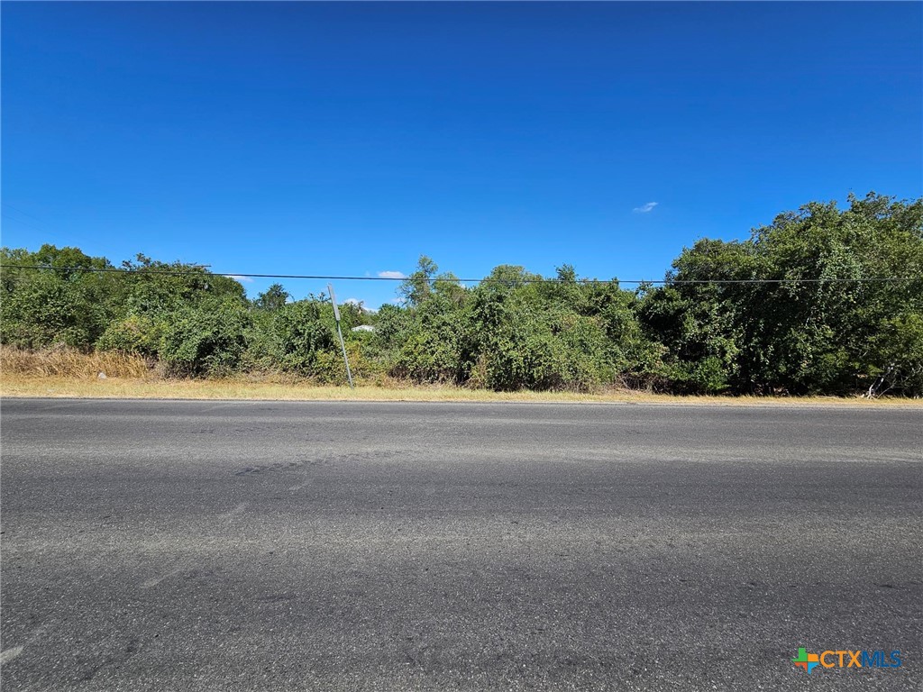 2026 3rd Street, Floresville, TX 78114 — photo 1