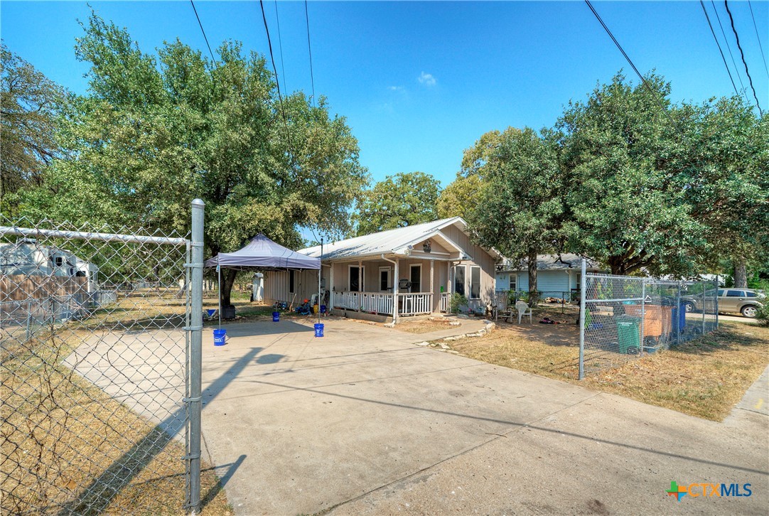 604 Vargas Road, Austin, TX 78741 — photo 1